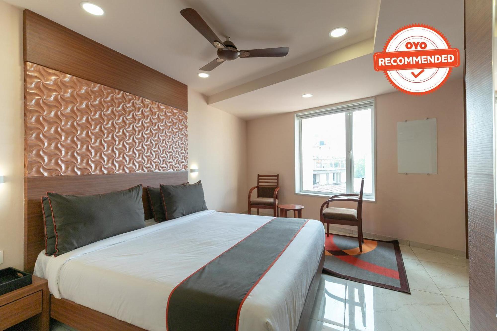 Collection O Simran Raghuveer Para Rajkot Exterior foto